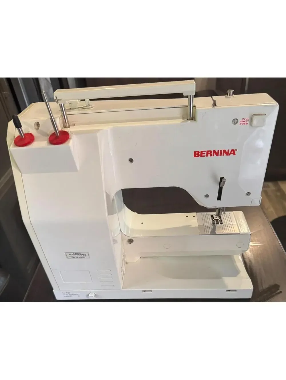 Bernina 1630 Inspiration Plus Computerized Sewing Machine w/ Case - Picture 2 of 9